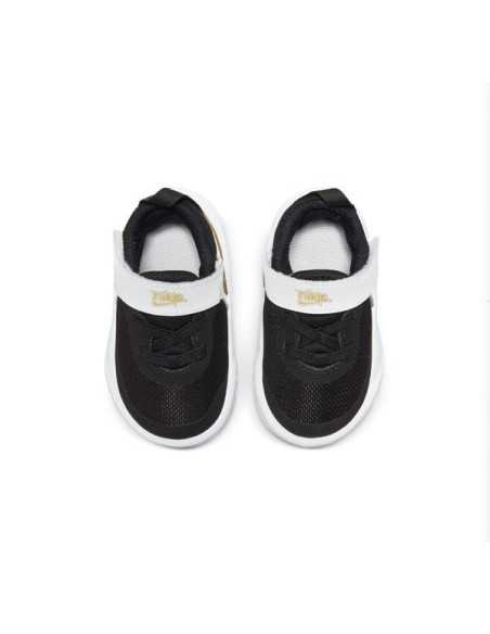 NIKE TEAM HUSTLE D 10
