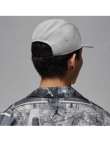 GORRA DE VISERA PLANA JORDAN FLY
