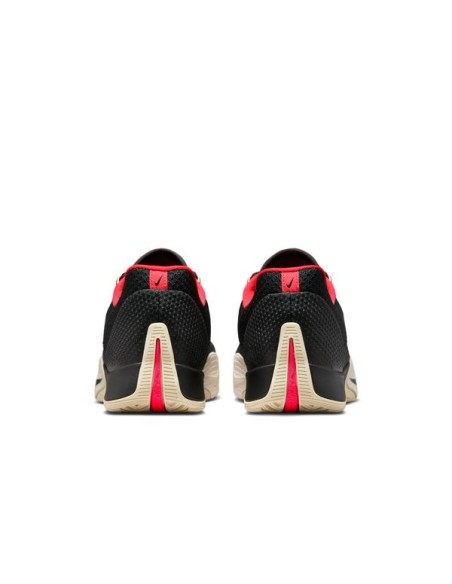 NIKE S.T. FLARE