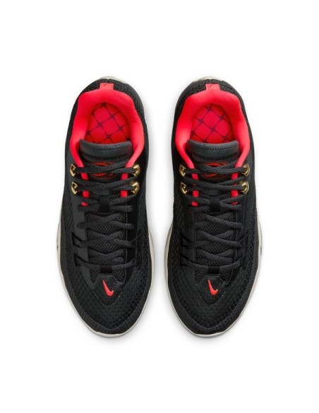 NIKE S.T. FLARE