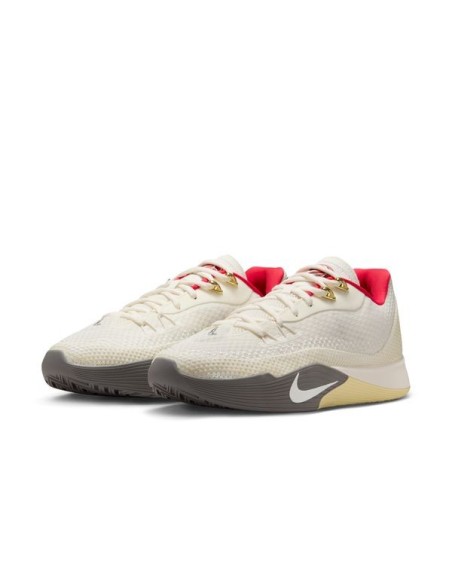 NIKE STREET FLARE
