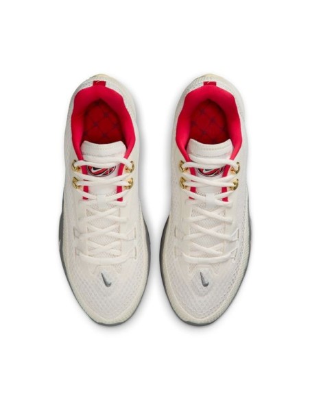 NIKE STREET FLARE