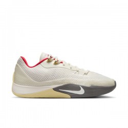 NIKE STREET FLARE
