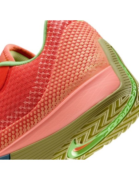 NIKE S.T. FLARE
