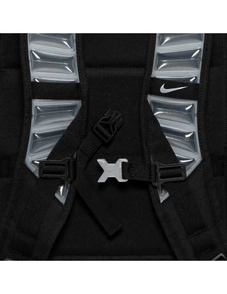 NIKE VARSITY ELITE